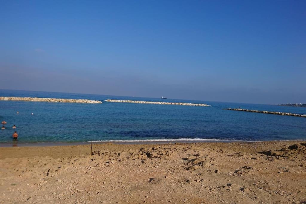 Isabella Court Townhouse Near Venus Beach And Lidl Paphos Exterior foto
