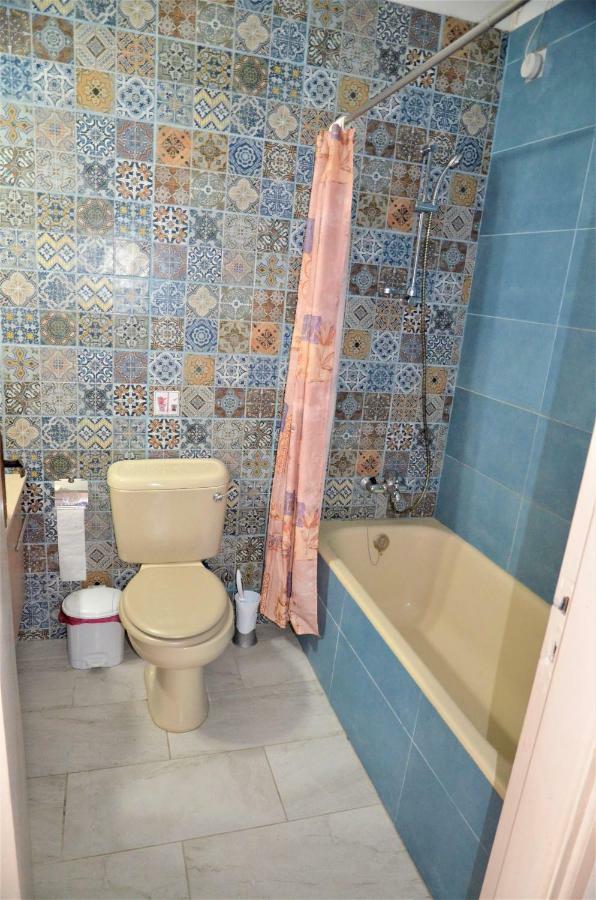 Isabella Court Townhouse Near Venus Beach And Lidl Paphos Exterior foto